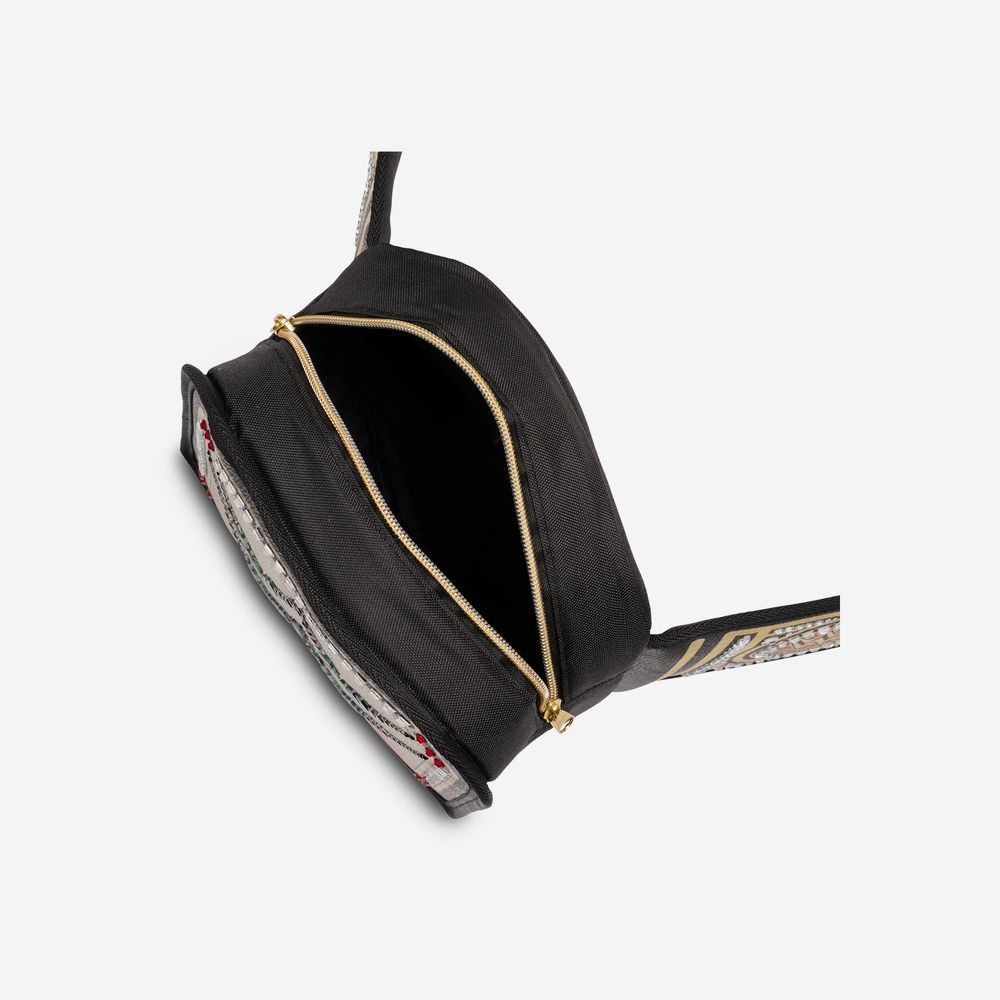 Undisputed WWE Championship Fanny Pack - Image 3